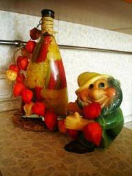 Декоративные бутылки с овощами
