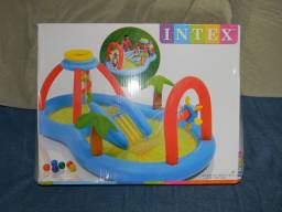 Детский бассейн INTEX Игровой центр мельница с горкой и фонтанчиком артикул 57449 размер 2 на 3 метра