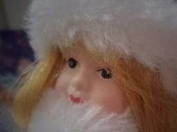 Кукла на коньках Christmas Time Артикул:74831