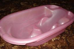 Ванночка Babyok (Италия) Анатомическая со сливом
