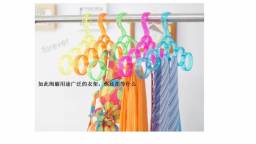 Вешалка Aliexspress 2014 Free shipping Neeka shop Multi-functional 6 ring humanoid scarf hangers craft for clothes metal